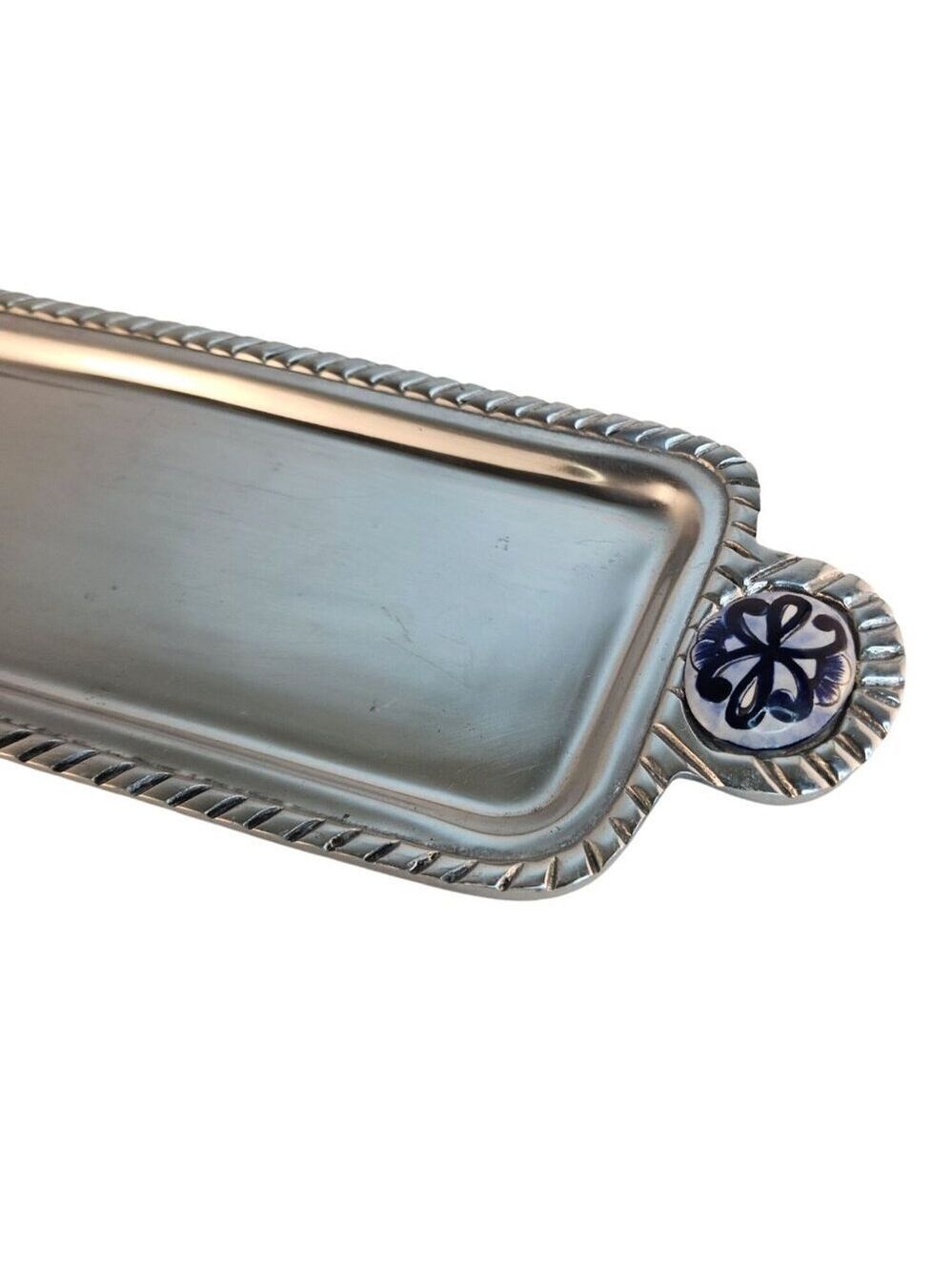 Decorative Aluminum Serving Tray With Hand-Painted Ceramic Talavar Handle Accent - Picture 6 of 11